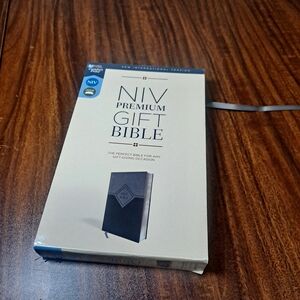 NIV Premium Gift Bible